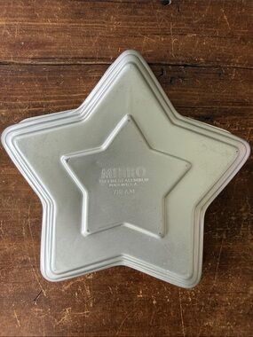 Mirro Vintage Star-Shaped Aluminum Cake Pan - Jello Mold - Made in USA